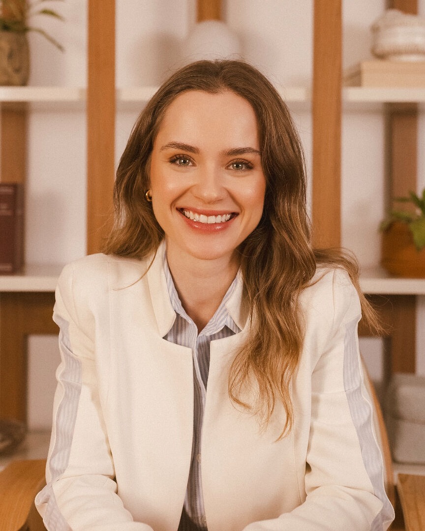 Dra. Larissa Conde